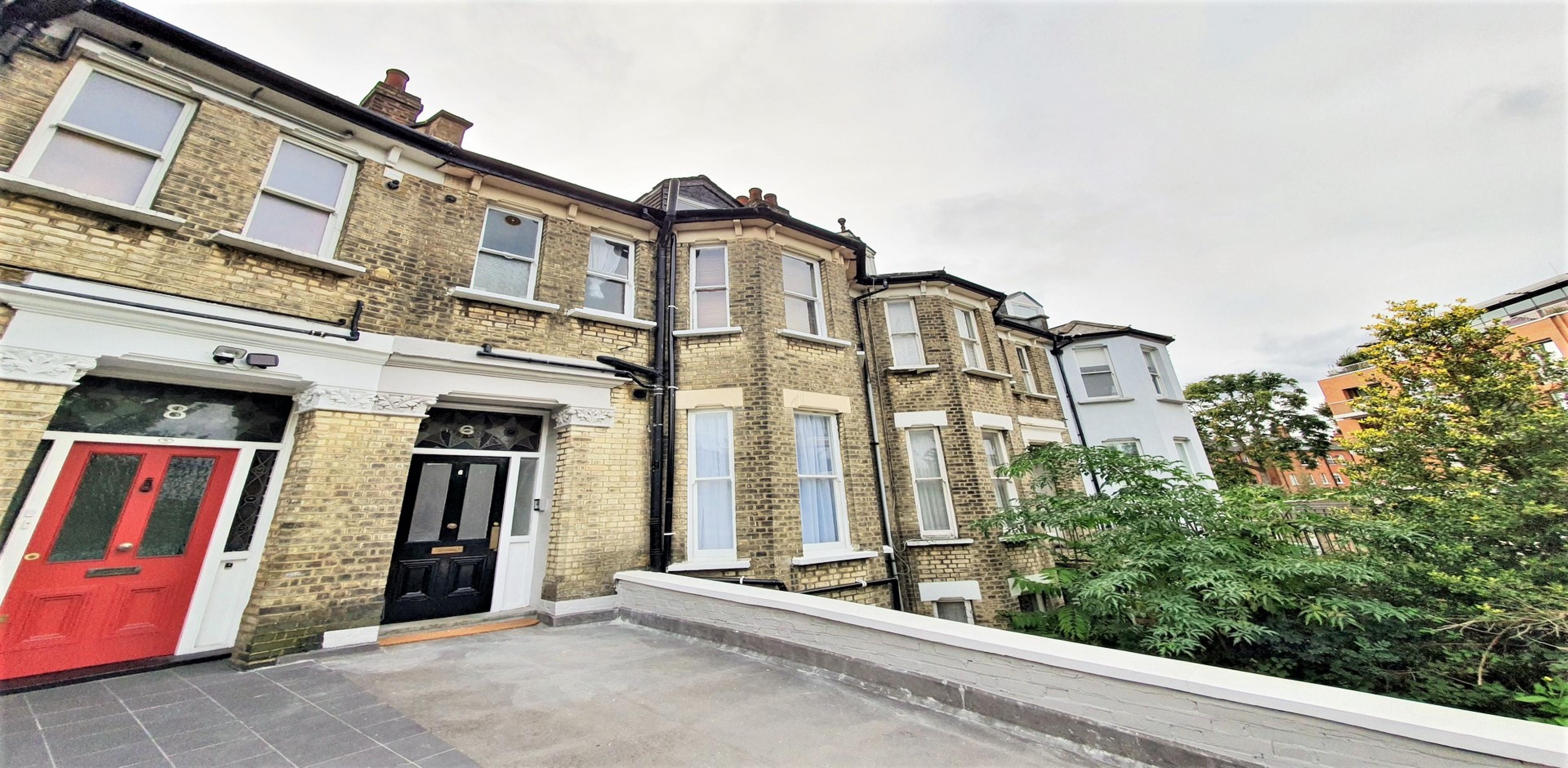 			3 Bedroom, 2 bath, 1 reception Flat			 Mill Lane, WEST HAMPSTEAD NW6